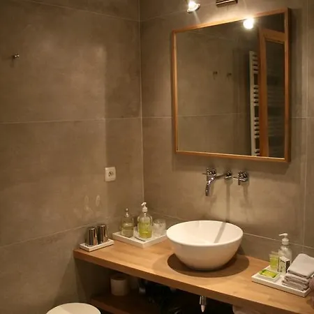 La D'a Cote Bed & Breakfast 3*